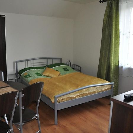 Apartmán Przylesie Uniejow Exteriér fotografie