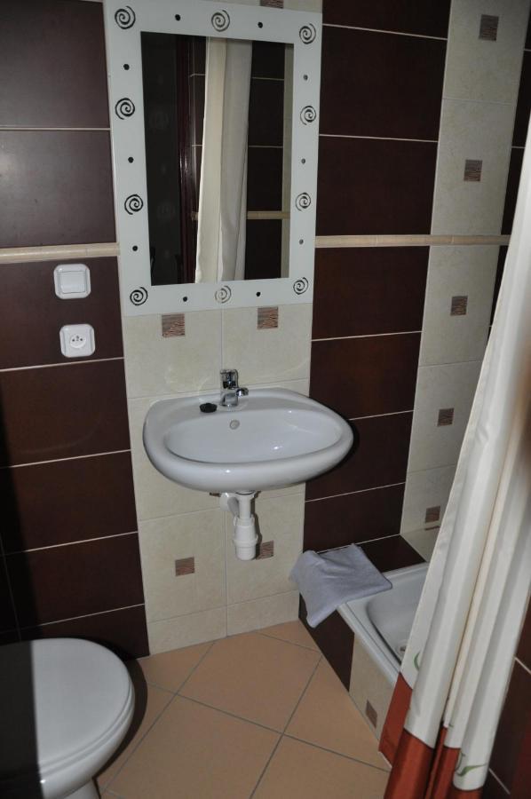 Apartmán Przylesie Uniejow Exteriér fotografie